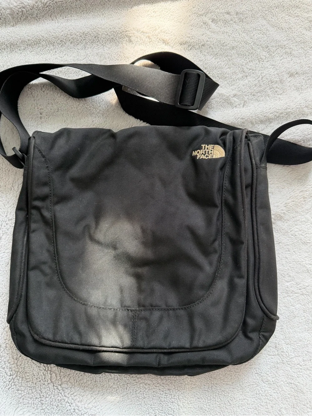 The North Face Vintage Y2K Black Messenger Bag Crossbody Shoulder Nylon Travel